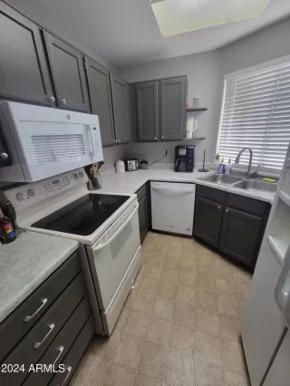 Photo #5: 6671575 Listing 