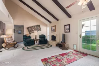 Photo #4: 6671580 Listing