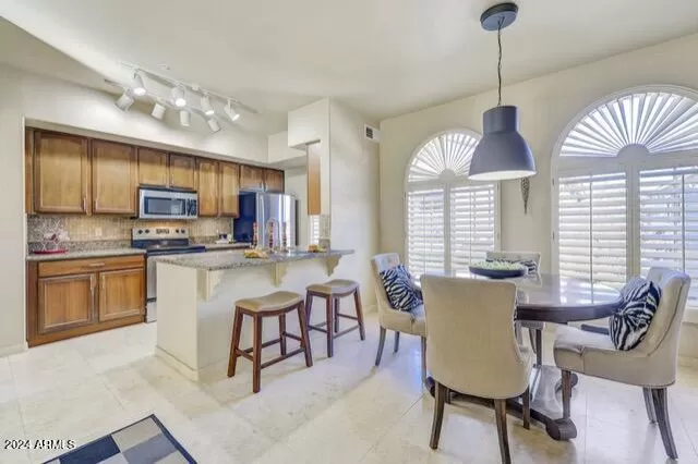 MLS: 6671591 Condo For Sale