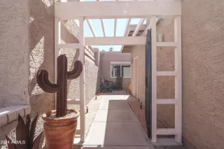 Photo #2: 6671759 Listing 