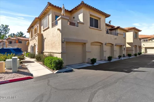 MLS: 6671897 Condo For Sale