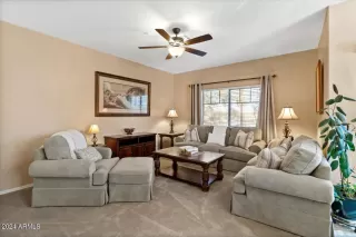 Photo #4: 6671897 Listing