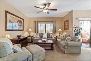 Photo #5: 6671897 Listing