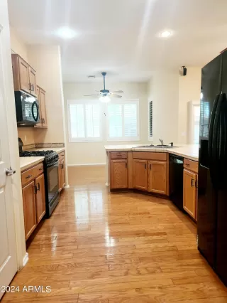 Photo #2: 6671951 Listing