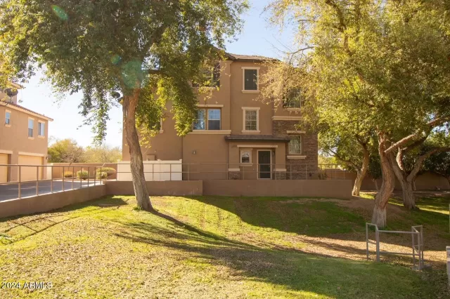 MLS: 6671990 Condo For Sale