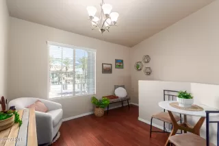 Photo #5: 6672069 Listing