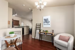 Photo #6: 6672069 Listing