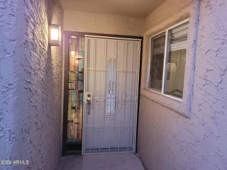 Photo #2: 6672209 Listing