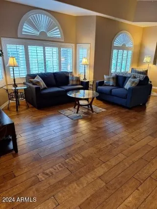 Photo #5: 6672282 Listing 