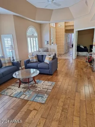 Photo #6: 6672282 Listing 