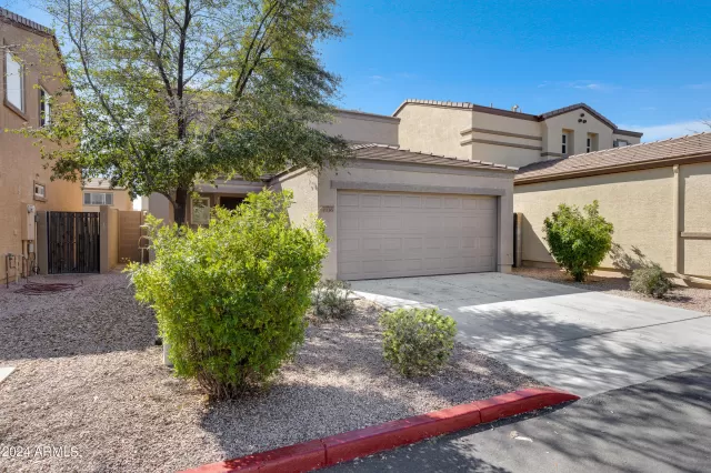 MLS: 6672644 Condo For Sale