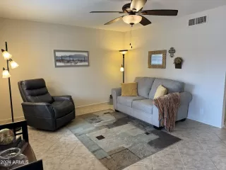 Photo #2: 6672953 Listing 