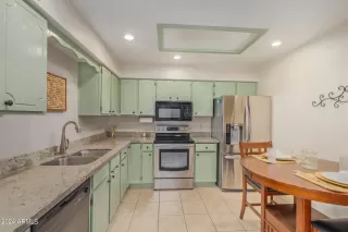 Photo #6: 6672953 Listing 