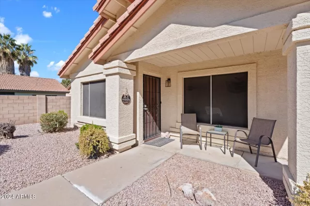 MLS: 6673051 Condo For Sale