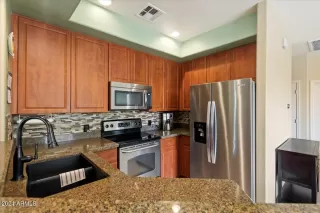 Photo #2: 6673225 Listing