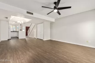 Photo #3: 6673249 Listing