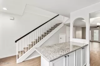 Photo #6: 6673249 Listing