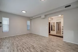 Photo #4: 6673250 Listing