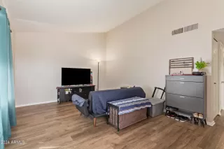 Photo #5: 6673409 Listing 