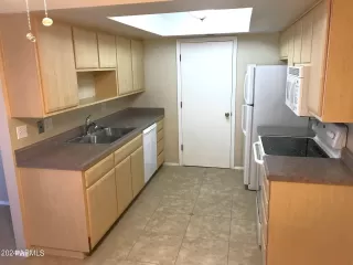 Photo #4: 6673416 Listing