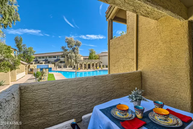 MLS: 6673454 Condo For Sale