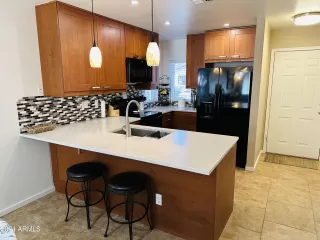 Photo #4: 6673703 Listing