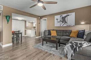 Photo #3: 6673885 Listing 