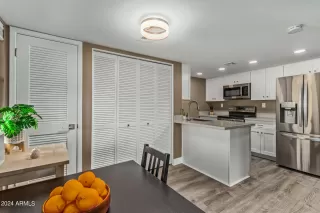 Photo #4: 6673885 Listing 