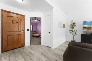 Photo #1: 6673886 Listing 