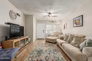 Photo #6: 6673963 Listing