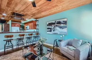 Photo #4: 6674139 Listing