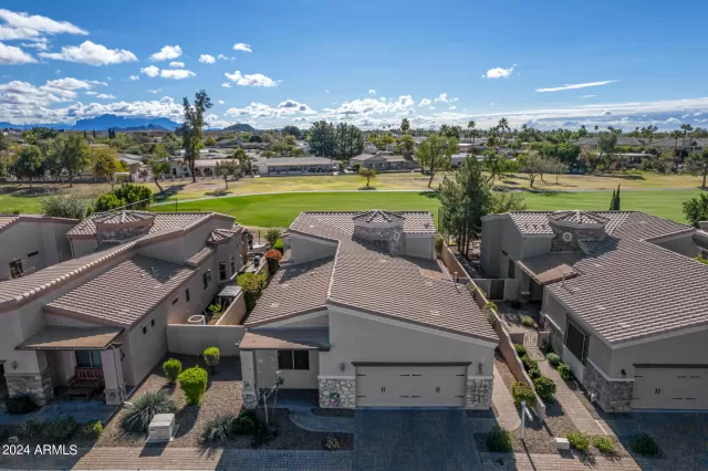 MLS: 6674261 Condo For Sale