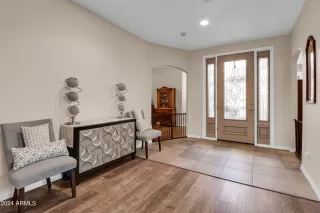 Photo #2: 6674283 Listing