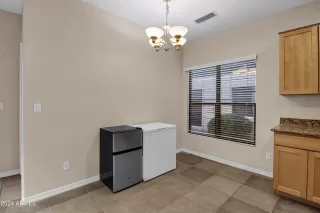 Photo #6: 6674283 Listing