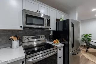 Photo #6: 6674323 Listing 