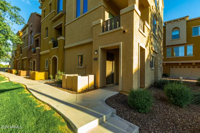 MLS: 6674582 Condo For Sale