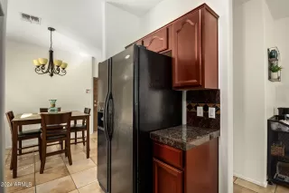 Photo #4: 6674624 Listing