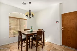 Photo #6: 6674624 Listing