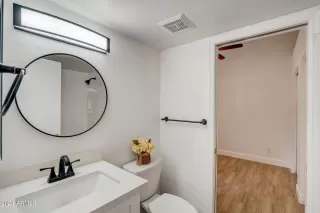 Photo #5: 6675010 Listing