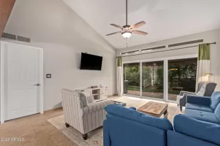 Photo #5: 6675037 Listing 