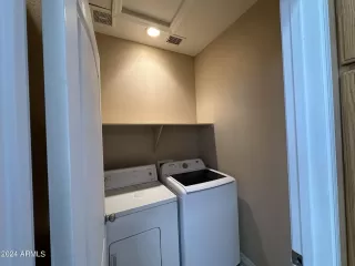 Photo #6: 6675186 Listing