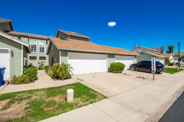 MLS: 6675262 Condo For Sale