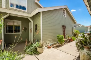 Photo #2: 6675262 Listing