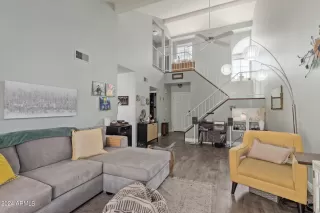 Photo #3: 6675262 Listing