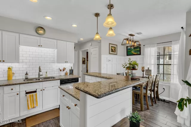 MLS: 6675583 Condo For Sale