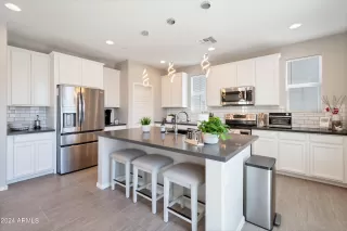 Photo #2: 6675793 Listing 