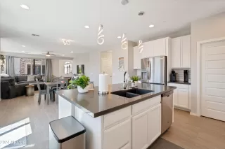 Photo #3: 6675793 Listing 