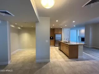 Photo #6: 6675854 Listing