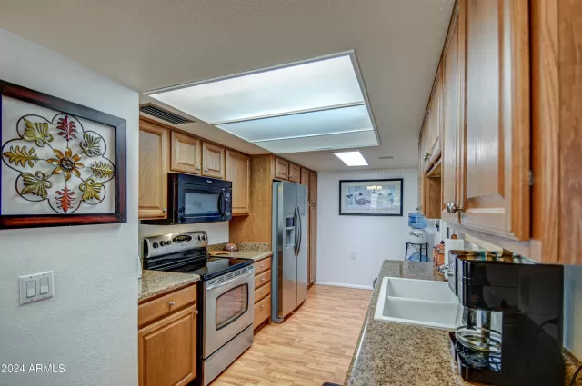 MLS: 6675917 Condo For Sale