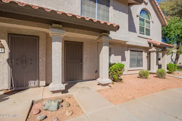 MLS: 6676137 Condo For Sale